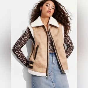NWT | Wild Fable | Faux Suede Sherpa Vest | Sz M